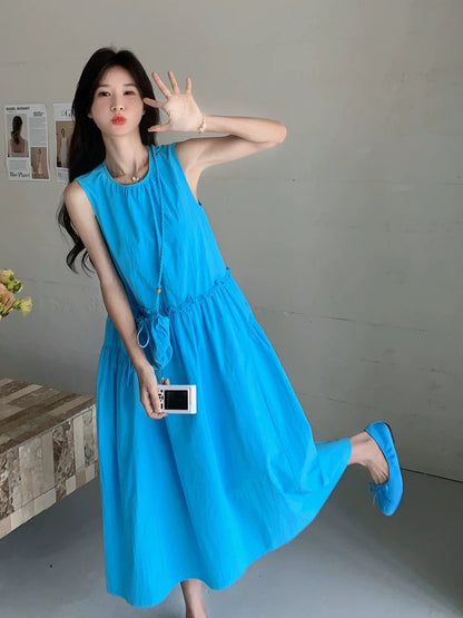 Dopamine niche beautiful blue sleeveless halter dress female summer 2025 lazy relaxation holiday long dress fairy