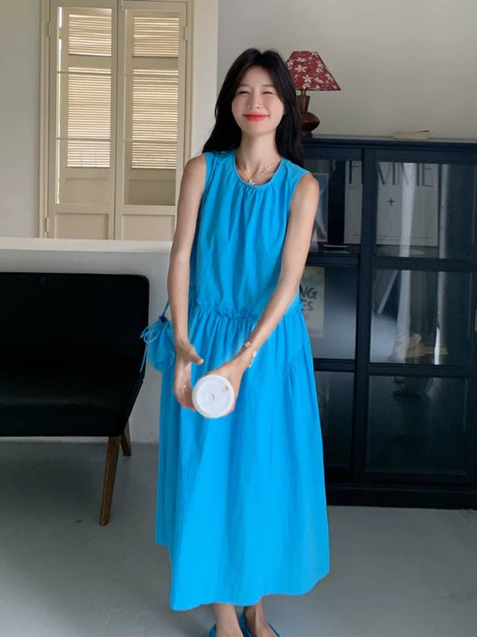 Dopamine niche beautiful blue sleeveless halter dress female summer 2025 lazy relaxation holiday long dress fairy