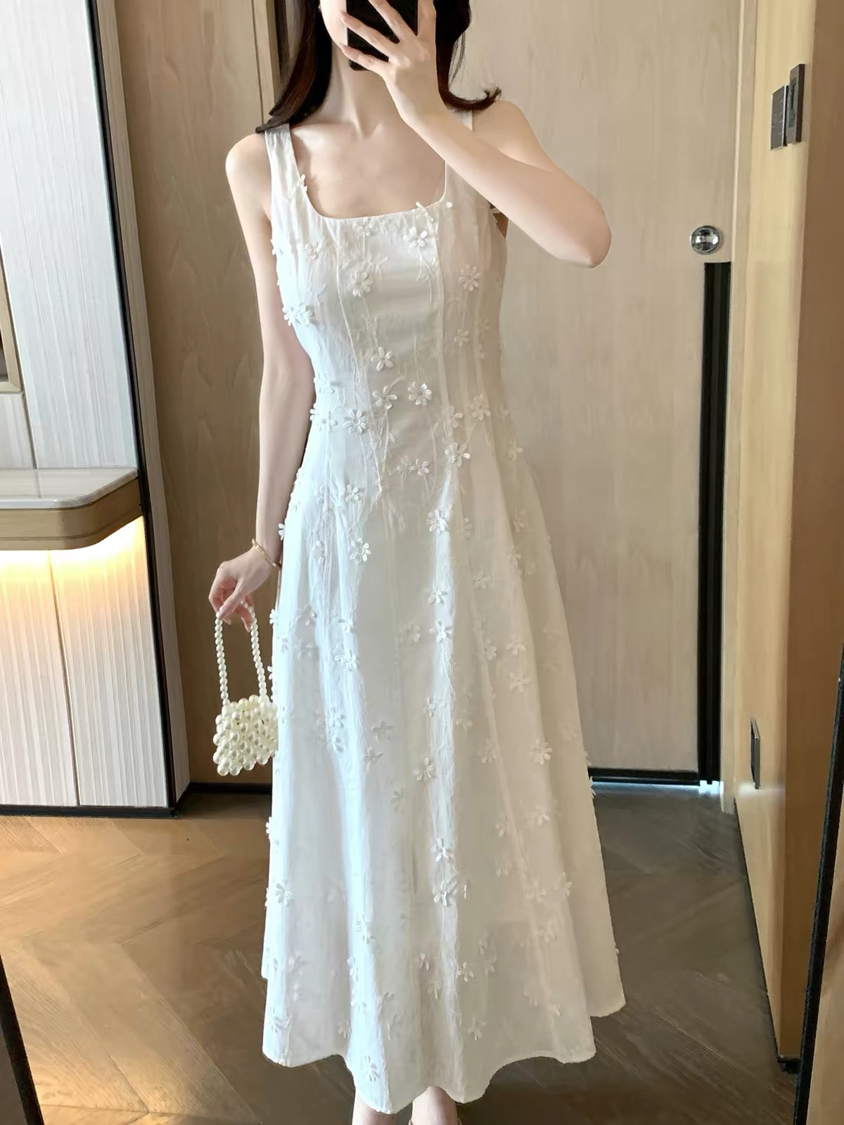 FT GUOGE Women's White Dress – 2026 New Summer Collection: French-Style Sleeveless Dress with Sophisticated 3D Embroidery