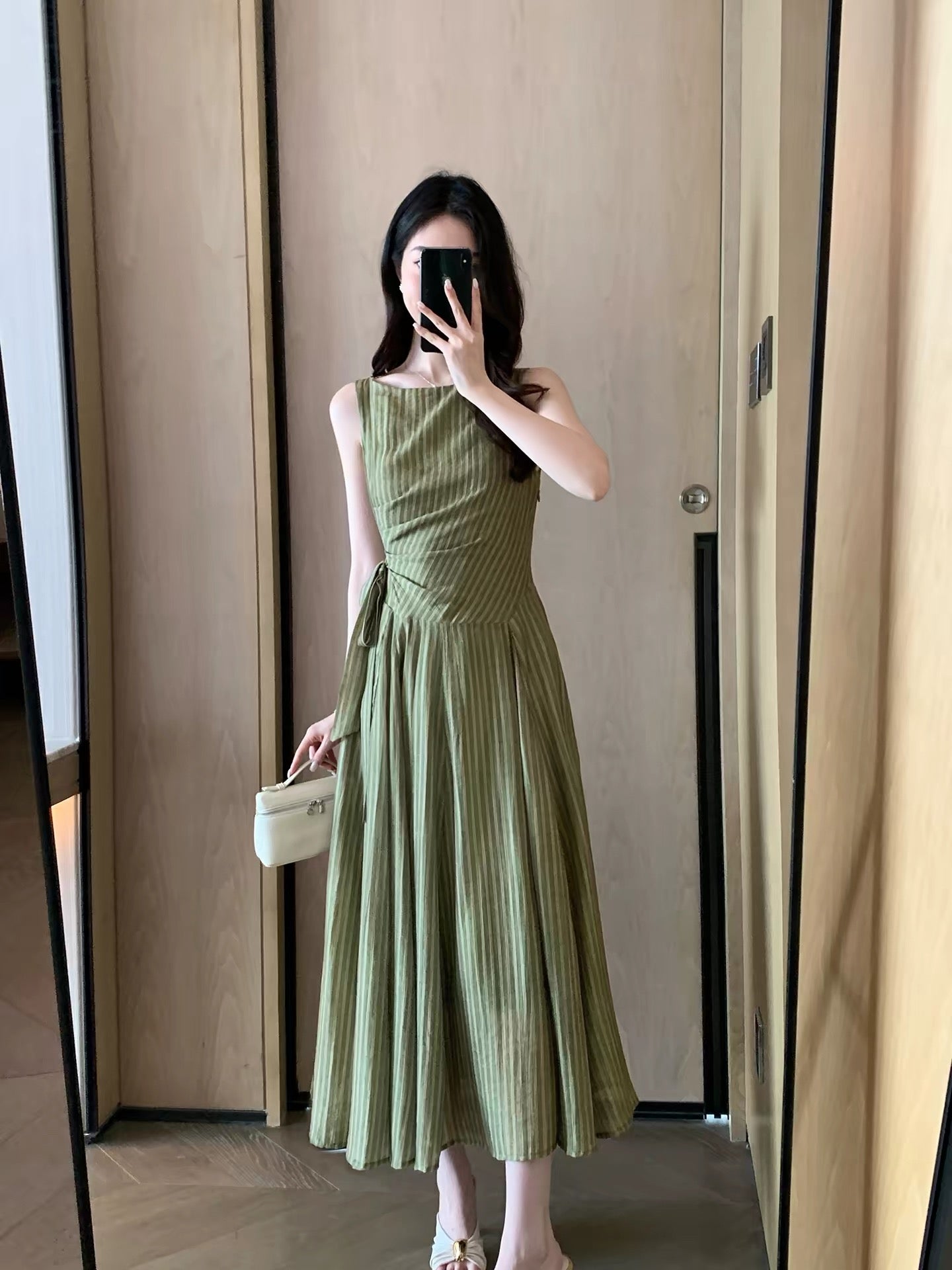 FT GUOGE Women's Striped Sleeveless Dress – Summer 2026 New Arrival; Sophisticated, Affordable Luxury Style with a Voluminous Flared Skirt