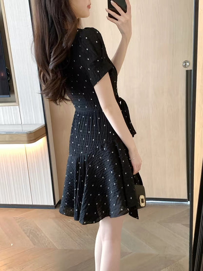 FT GUOGE Women's Black Polka-Dot Dress – Summer 2026 New Arrival: Sophisticated V-Neck Puff-Sleeve "Little Black Dress"
