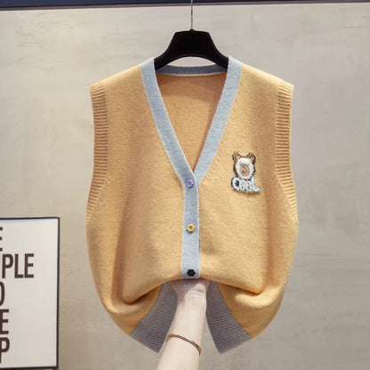Cardigan V-neck knitted vest vest women 2025 autumn and winter new loose outer wear vest layered sweater waistcoat trend