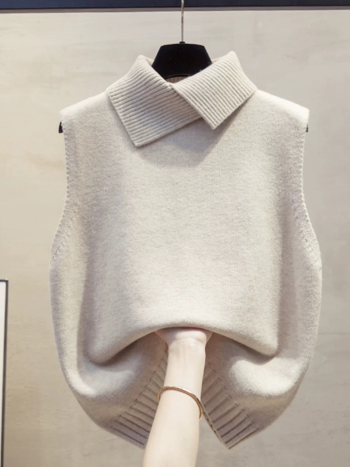 Lapel knitted vest women's 2025 autumn and winter new loose outer wear vest layered with stylish sweater waistcoat