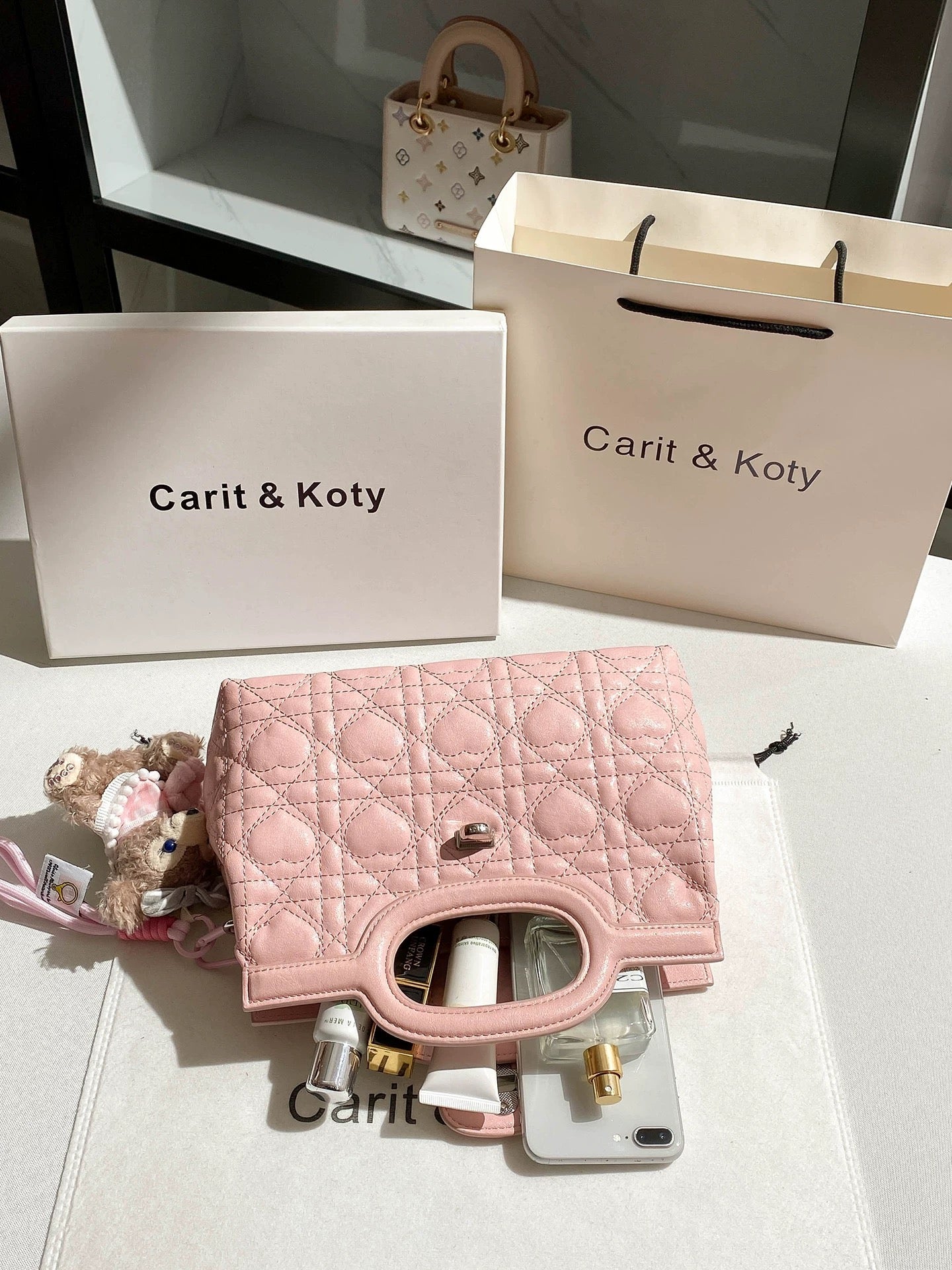 Carit Koty French-style niche quilted handbag for women, 2025 Fall/Winter new style, high-end chain crossbody bag.