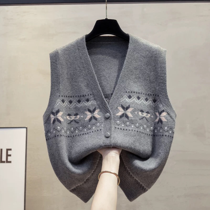 Cardigan V-neck knitted vest vest women 2025 autumn and winter new loose outer wear vest layered sweater waistcoat trend