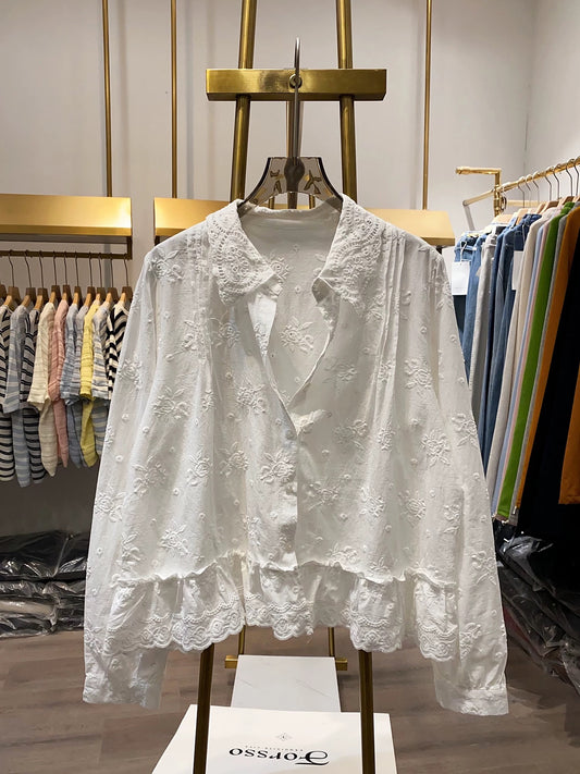 [Xiao Ai's Shop Photos] White Collared Embroidered Lace Shirt for Women, New Spring Style, Elegant and Slimming Shirt