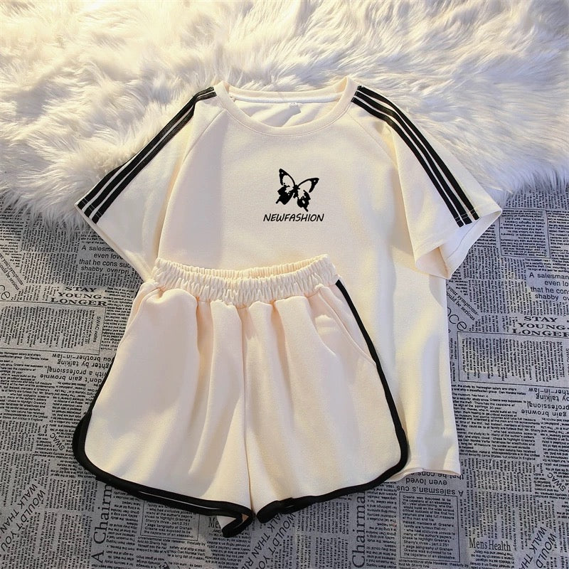 Sports casual two-piece suit for women summer 2025 new Korean loose student three-bar running short-sleeved shorts