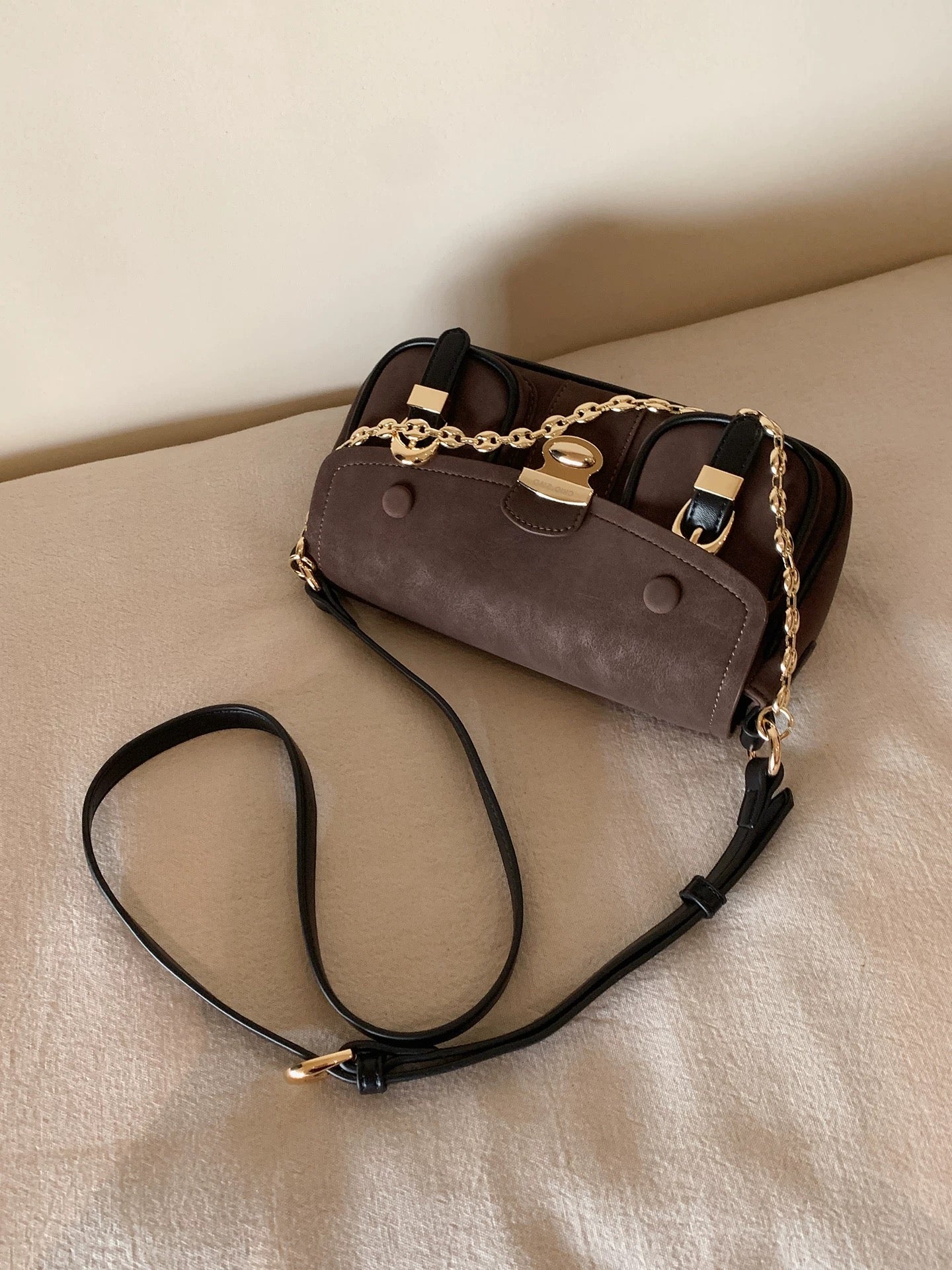 Chio2nd Truffle Cocoa Shoulder Bag, 2025 New Style, Super Popular Exquisite Crossbody Bag for Women
