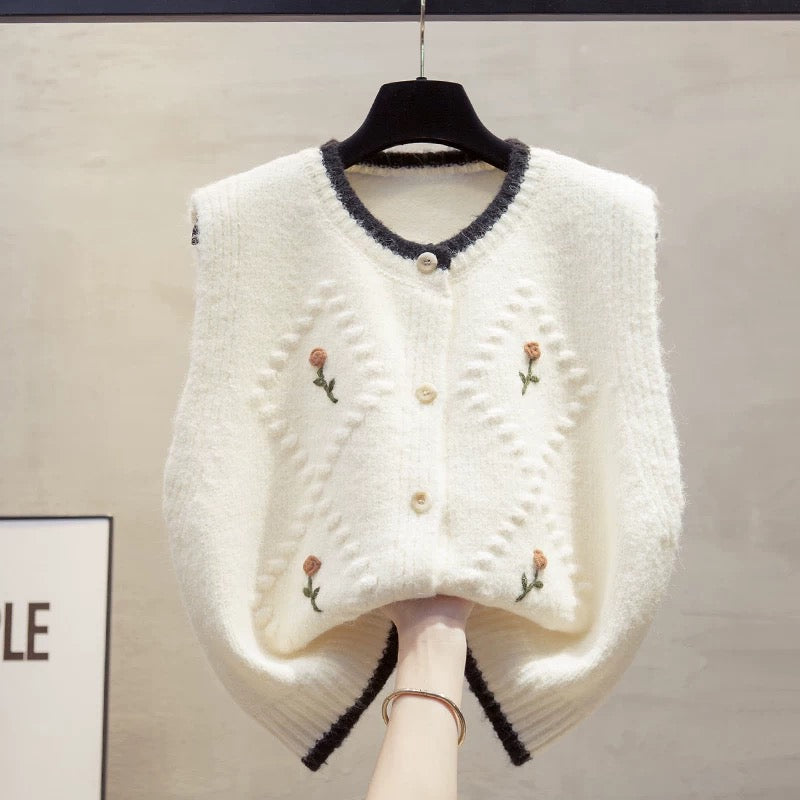 Handmade flower cardigan knitted vest vest women 2025 autumn and winter new loose outer wear vest layered sweater waistcoat