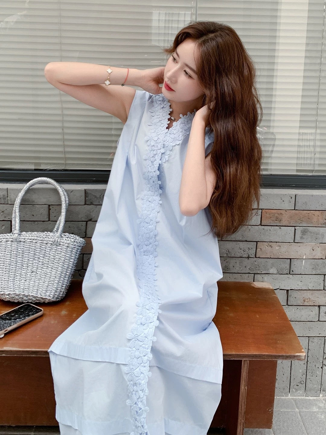 Celebrity temperament light blue heavy lace dress female 2025 summer French style high-end sleeveless vest dress