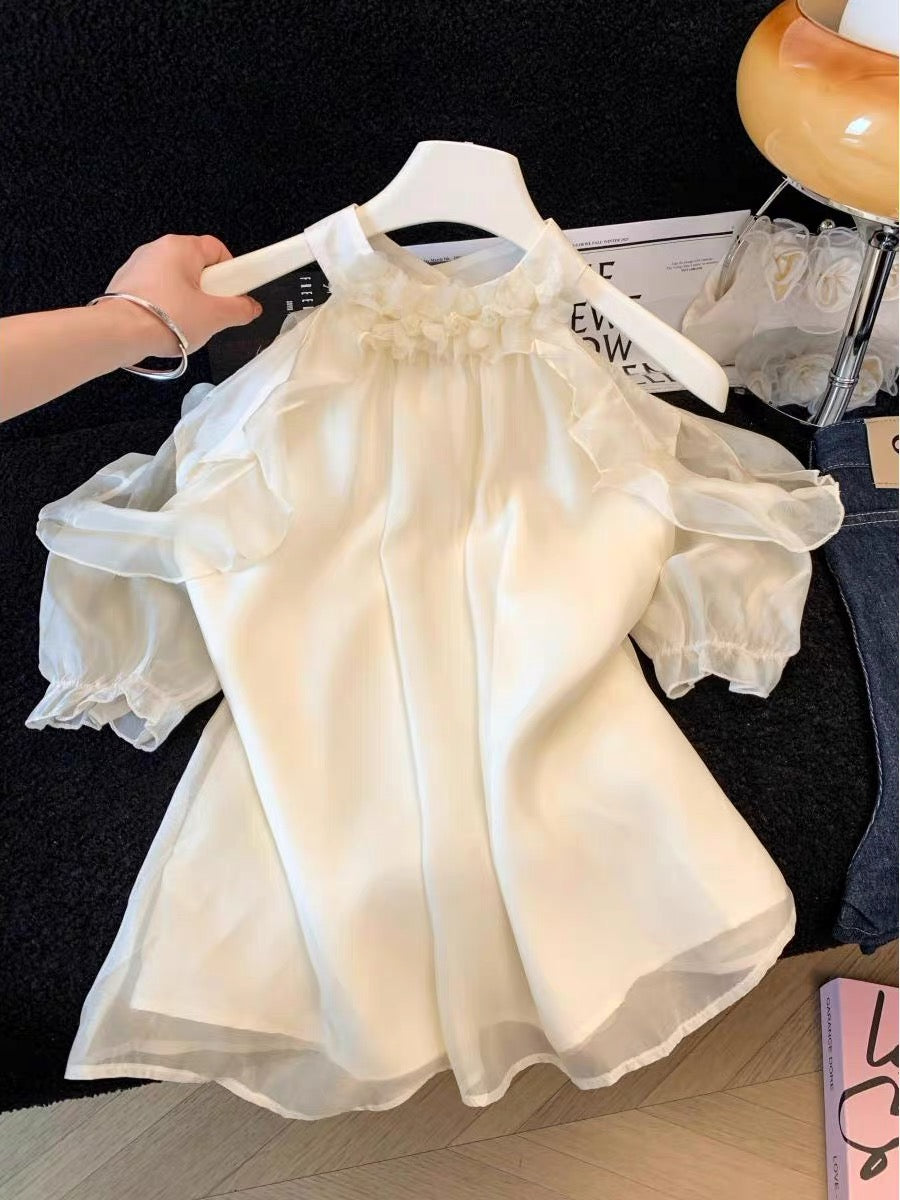 Guangzhou Shisanhang Women's Fashion – Halter-neck Off-shoulder Short-sleeve Chiffon Top – Summer Chic Blouse with 3D Floral Details and a Soft, Elegant Style