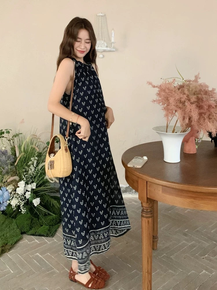 South France retro print navy blue halter neck suspender dress female 2025 summer vacation elegant temperament off-shoulder long dress