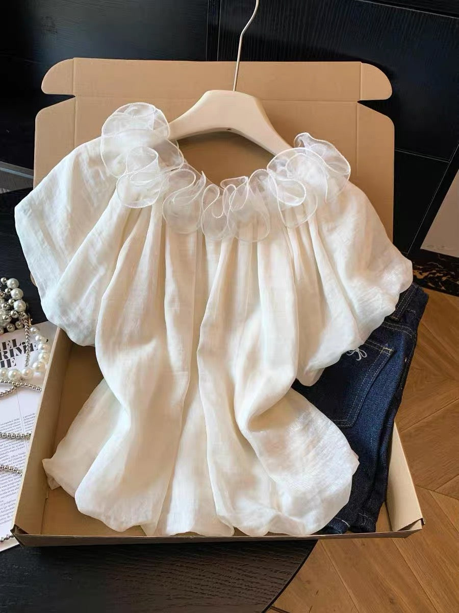 Guangzhou Shisanhang Women's Fashion – Short-Sleeve Chiffon Blouse with 3D Lace Flowers – Stylish Off-Shoulder Summer Top with a Youthful Look
