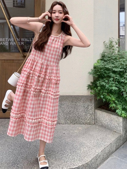 Pink Korean-style age-reducing wood ear edge stitching plaid dress female 2025 summer retro niche temperament vest dress