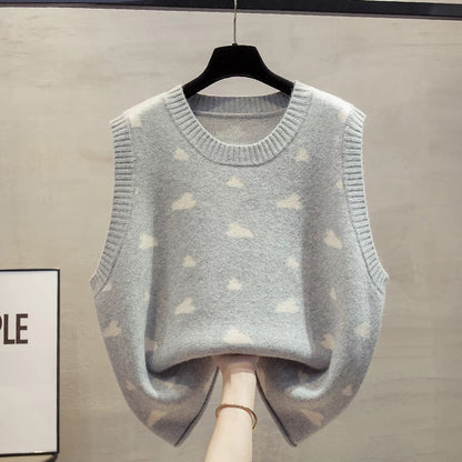 Round neck large size knitted vest vest women 2025 autumn and winter new loose outer wear vest layered sweater waistcoat trend