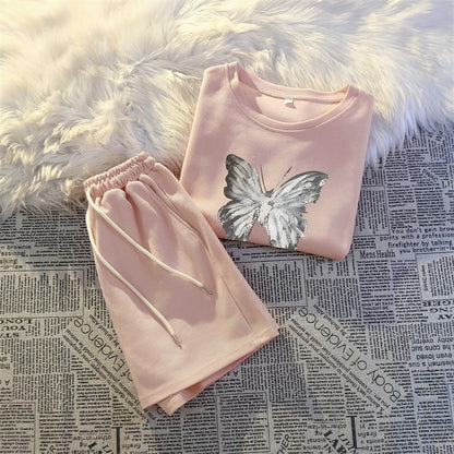 This year's popular summer two-piece suits are casual sports, short-sleeved shorts, tall, fashionable, simple and generous