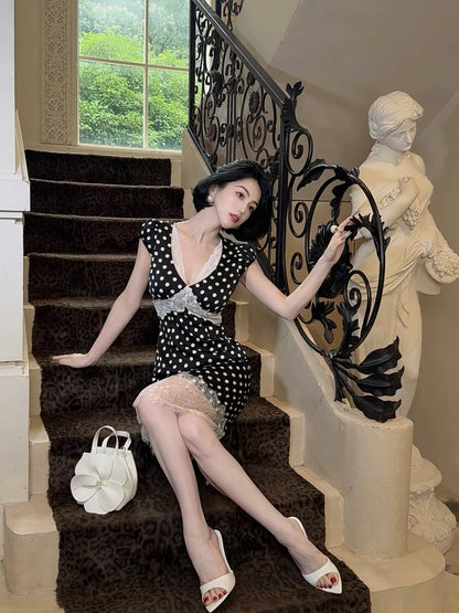 LYXJ [São Paulo Holiday] Summer 2026 French-style patchwork dress featuring lace and polka-dot details (Style 13368)