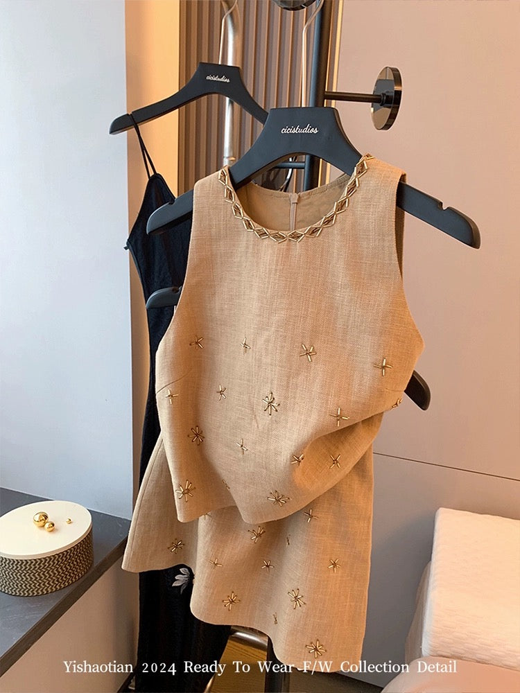 Xiaoxiangfeng Heavy Industry Beaded Linen Sleeveless Vest Set 2024 Women's Summer New Fashion Temperament Short Skirt Two-piece Set