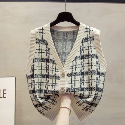 V-neck knitted cardigan vest vest women 2025 autumn and winter new loose outer wear vest layered sweater waistcoat trend