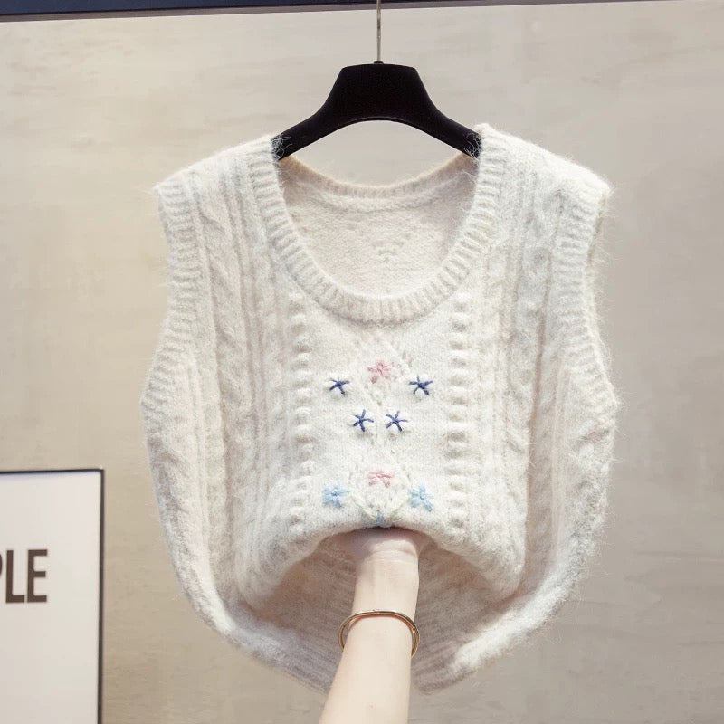 Handmade flower hollow round neck knitted vest vest women 2025 autumn and winter new loose outer wear vest sweater waistcoat
