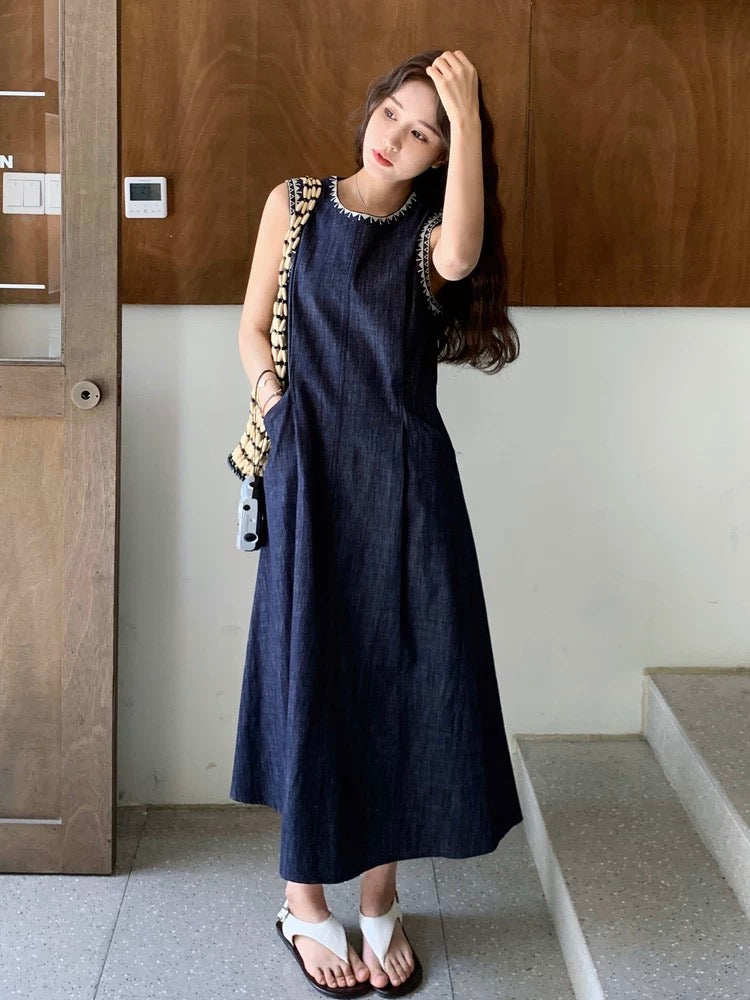 Summer thin denim vest dress for women 2025 new French retro temperament slim unique beautiful long skirt