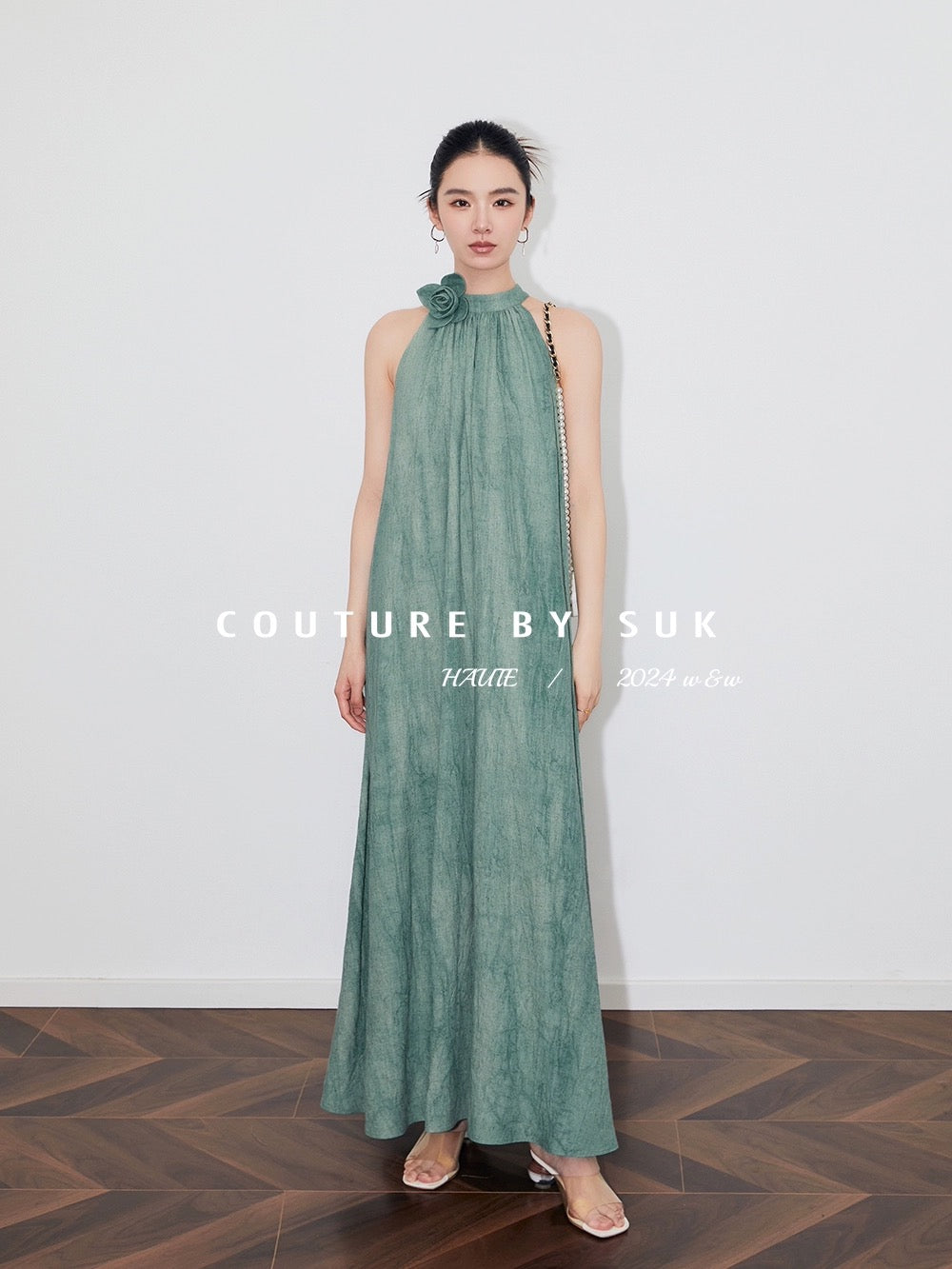 SUK is in the mood for summer! 2024 new style off-shoulder halterneck long dress summer French high-end suspender dress for women