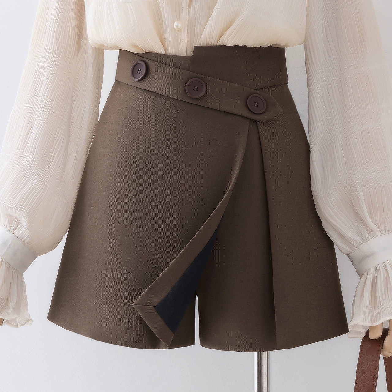 Brown culottes 2023 new high-waist outer boot pants small A-line wide-leg shorts women's autumn and winter temperament