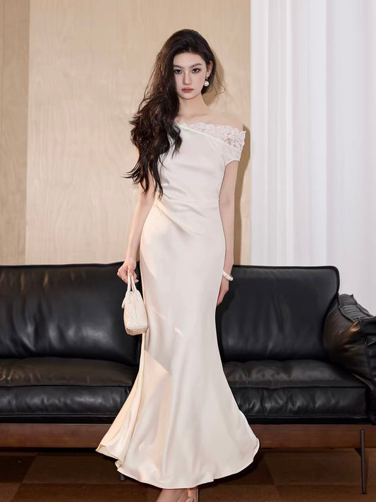 Exquisitely Tailored French Lace and Satin One-Shoulder Maxi Dress – A Sophisticated, Slim-Fit Formal Gown