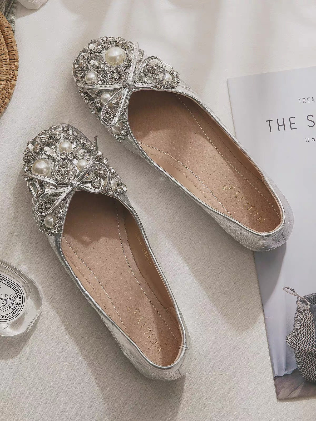 Stunning French-style silver rhinestone flats—square-toed, comfortable, and perfect for pairing with dresses. A gorgeous new style for Summer 2026.