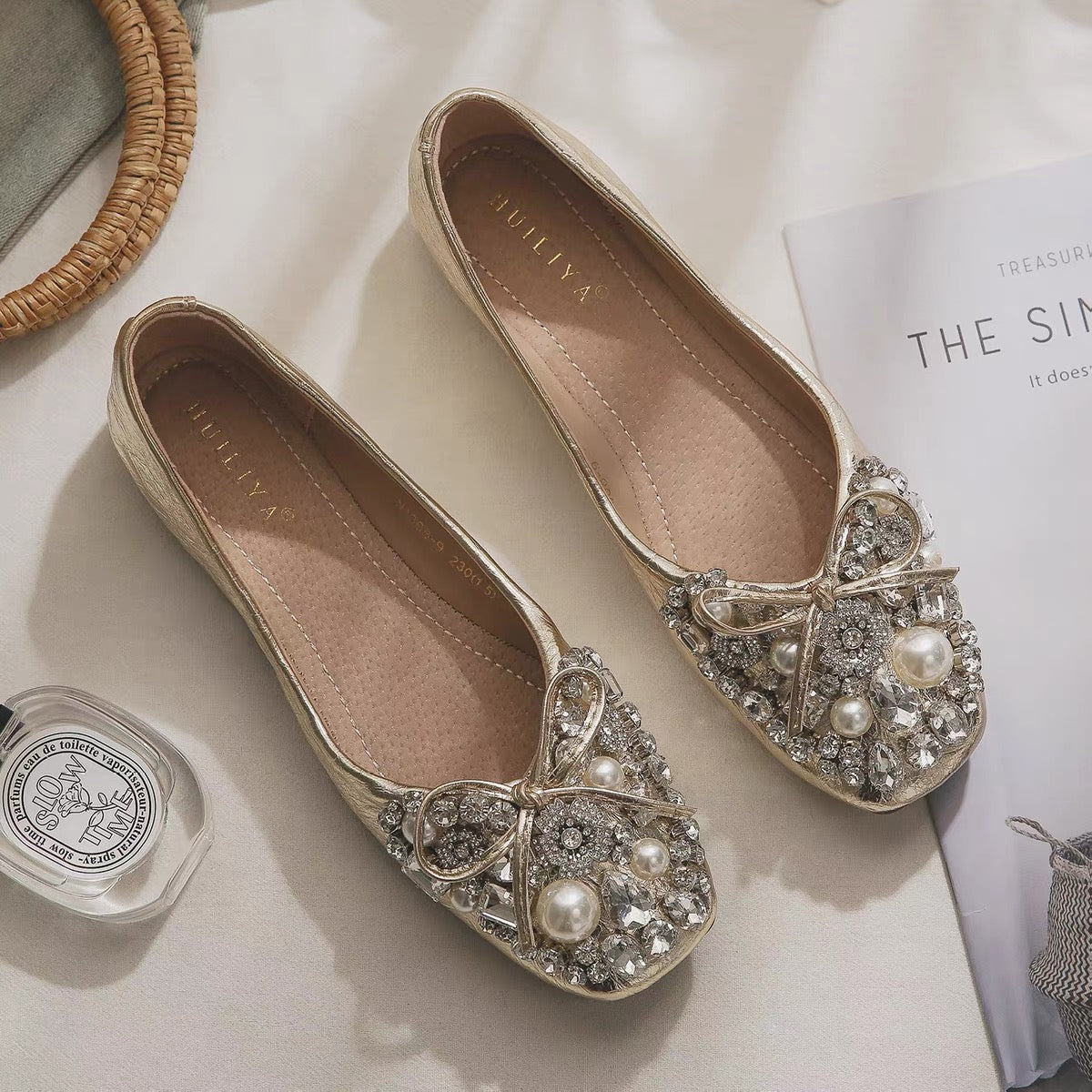 Stunning French-style silver rhinestone flats—square-toed, comfortable, and perfect for pairing with dresses. A gorgeous new style for Summer 2026.