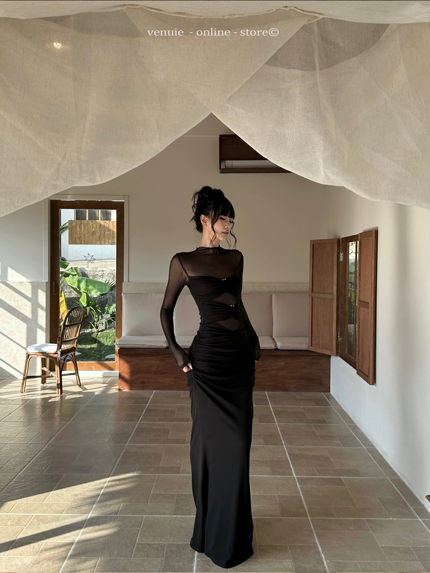 VENUIE Black Designer Niche Tulle Dress, Stand Collar, Waist-cinching, Bodycon, Fishtail Skirt, Autumn/Winter Knitted Long Dress