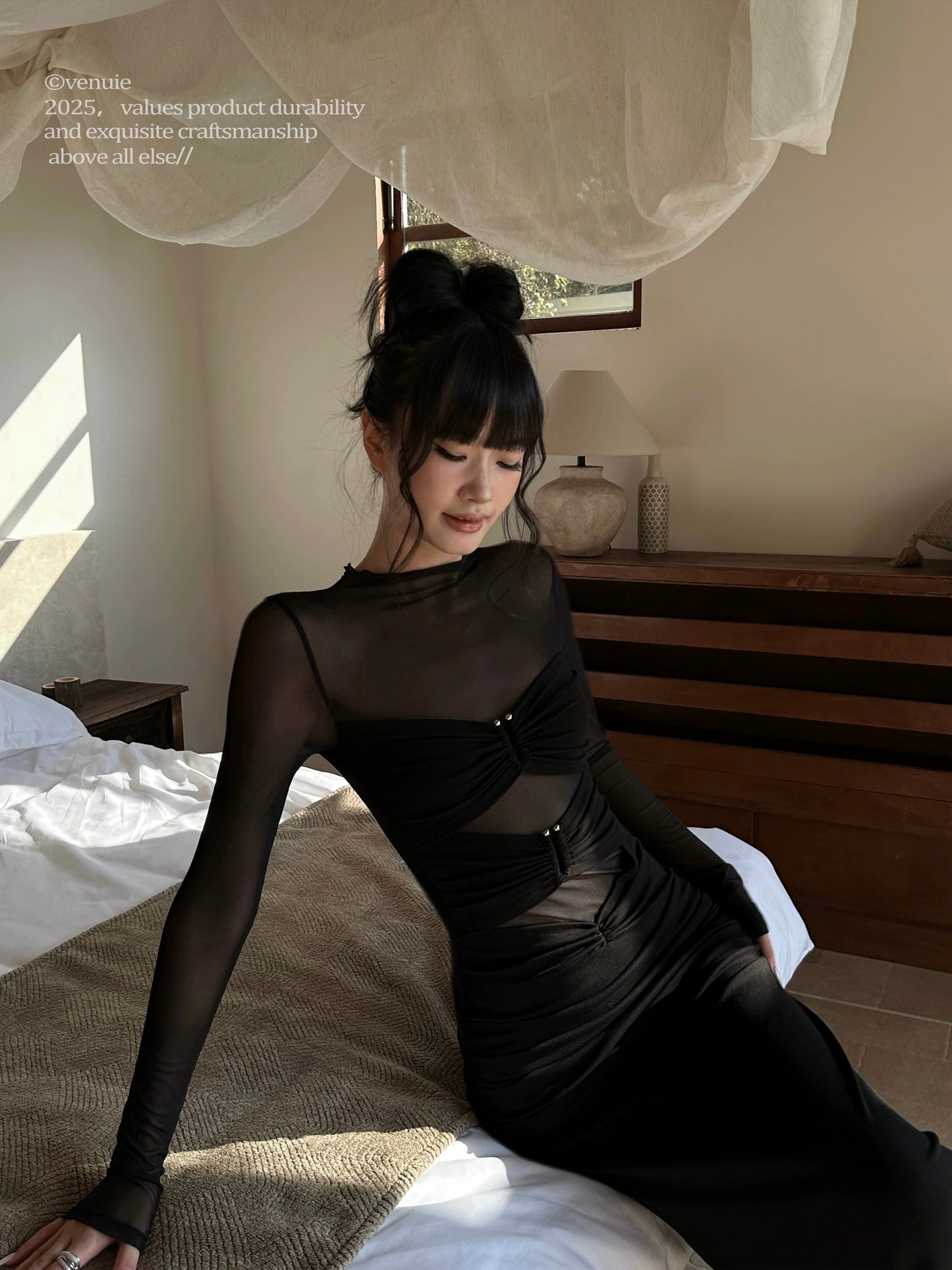 VENUIE Black Designer Niche Tulle Dress, Stand Collar, Waist-cinching, Bodycon, Fishtail Skirt, Autumn/Winter Knitted Long Dress