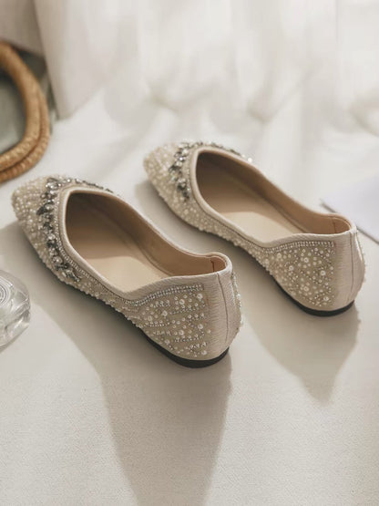 Stunning French-style rhinestone flats—chic, comfortable, and perfect for pairing with dresses. Featuring a low-cut, square-toe design; a gorgeous new style for Summer 2026.