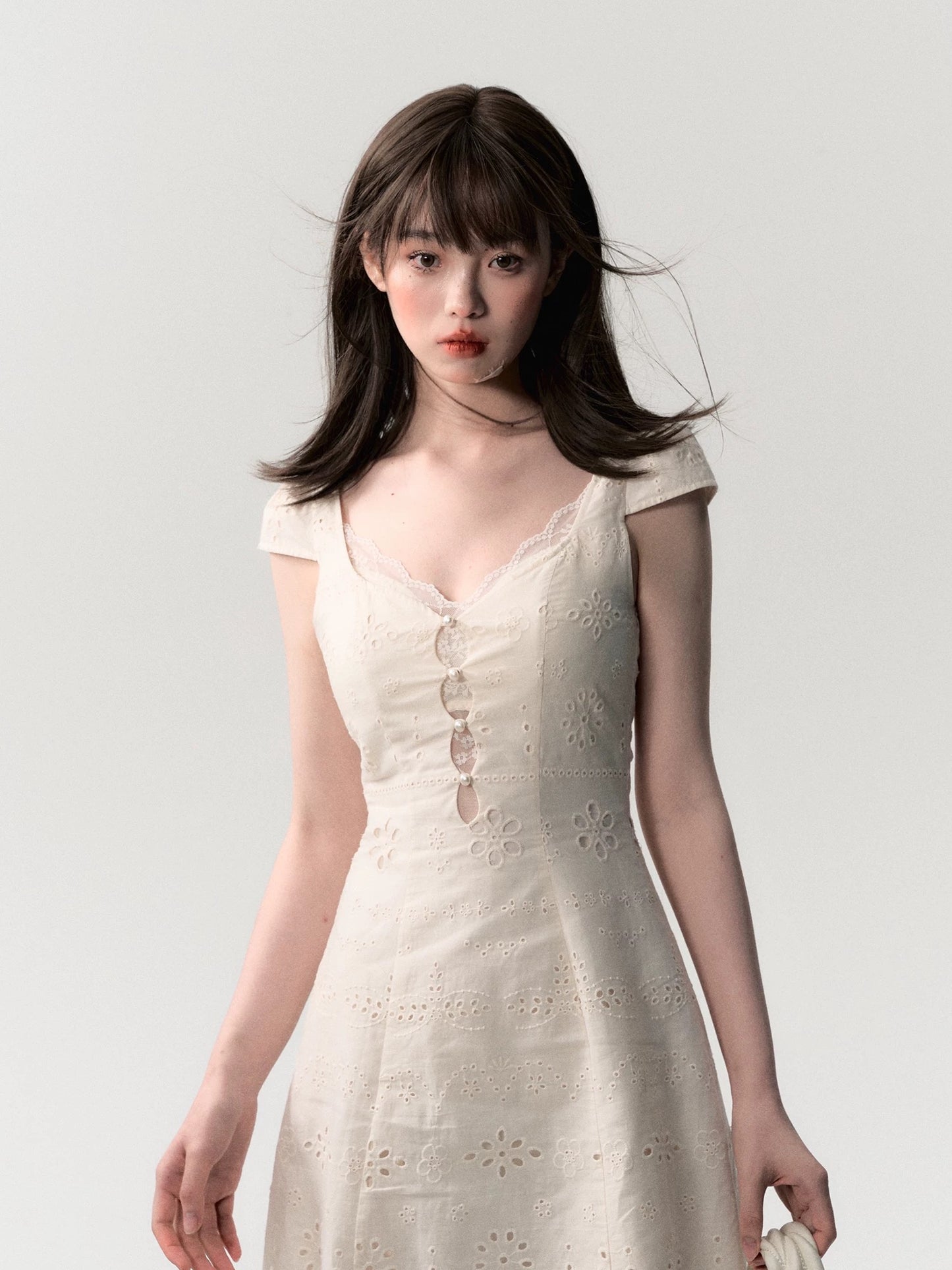 OAKMOO/ "Throbbing Time" cream white simple slim lace stitching dress female summer texture