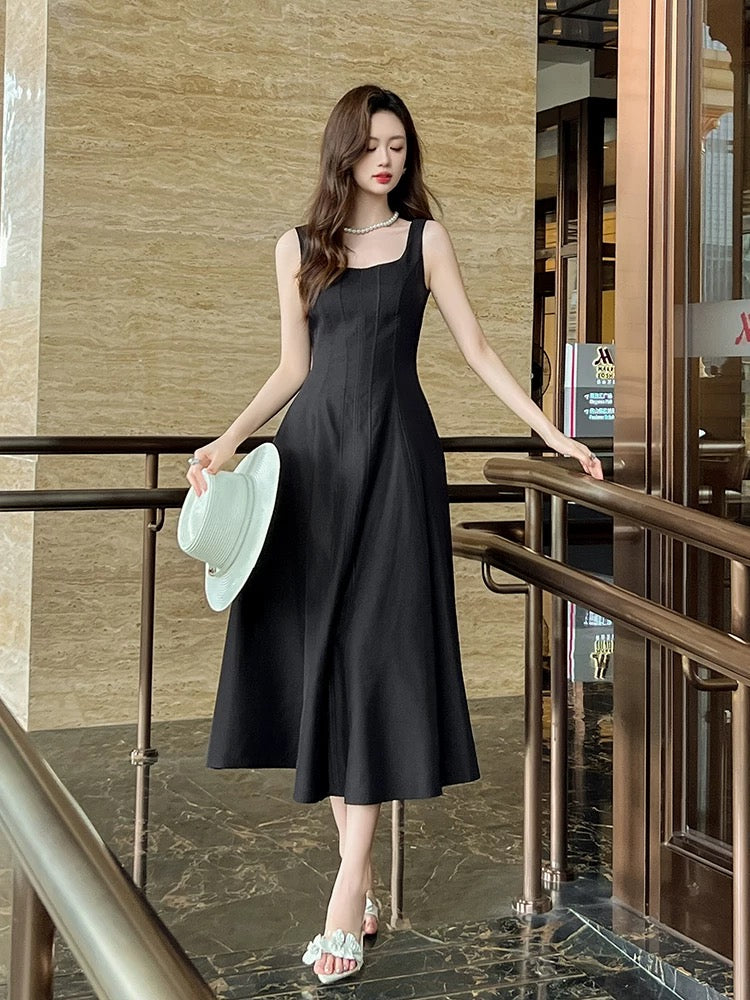 European station unique dress women's dress 2024 new summer style light luxury high-end light mature style dress