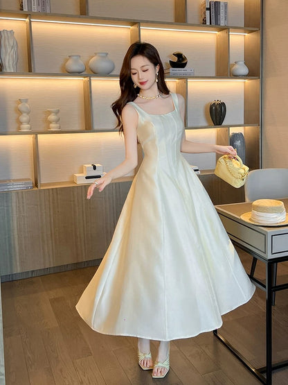 European station unique dress women's dress 2024 new summer style light luxury high-end light mature style dress