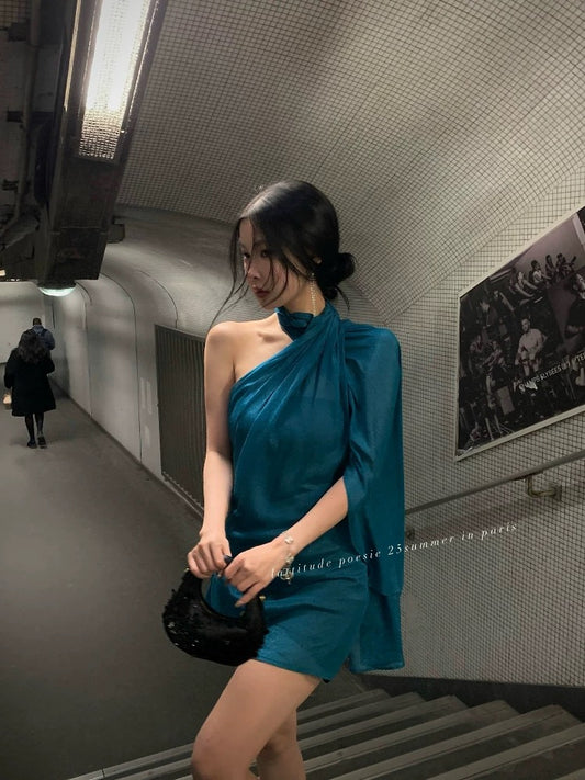 Lattitude/Yang Xiaolu Seine Wind Letter Streamer Blue Halter Neck Floating Sleeve Dress Design Off-shoulder Short Skirt