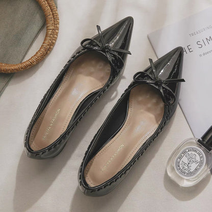 2026 New French-Style "Fairy-Chic" Women's Shoes: Low-Heel, Block-Heel, Pointed-Toe Pumps—Perfect for Pairing with Dresses