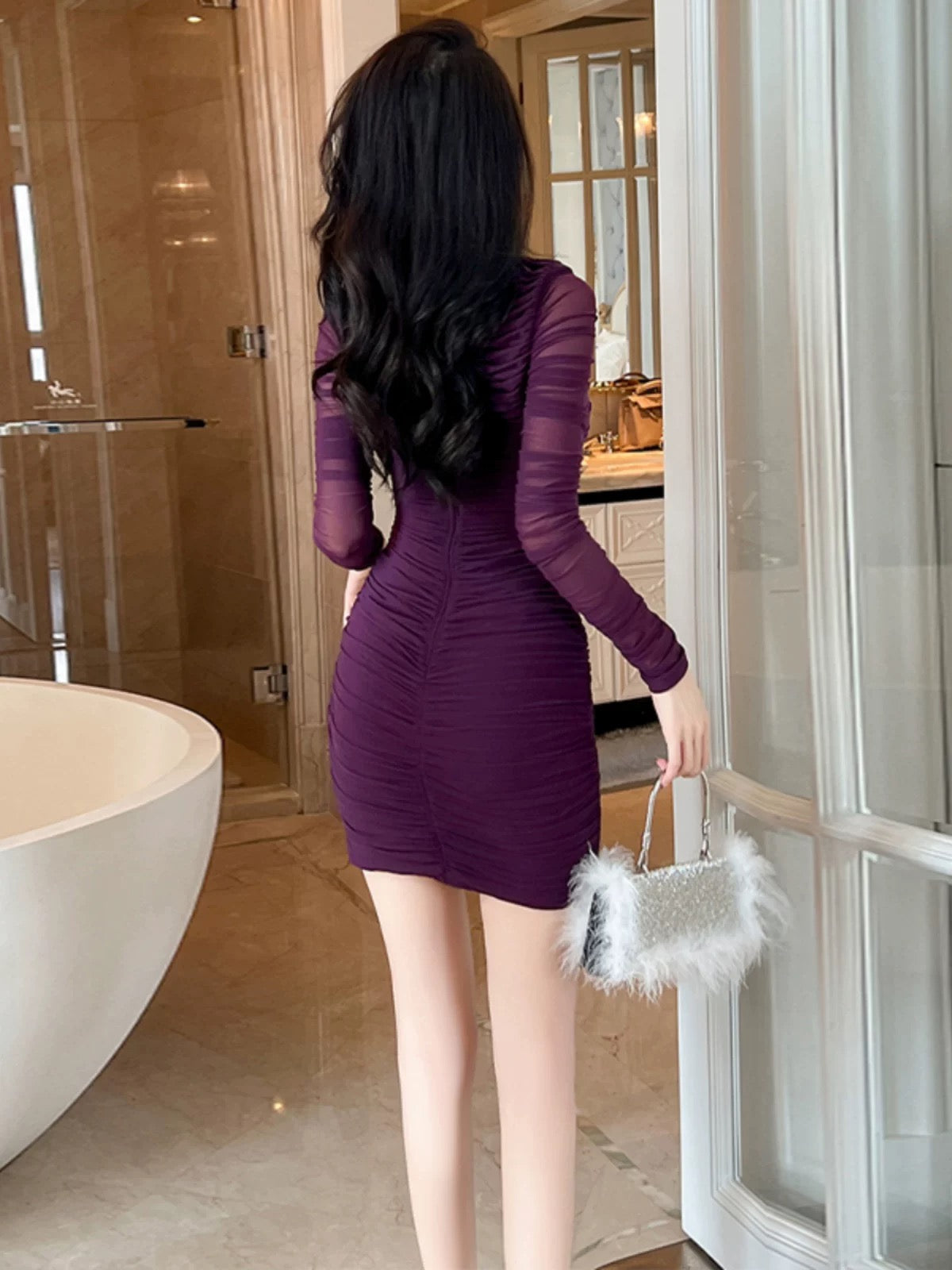 European station sexy dress autumn and winter women's new long-sleeved bottoming v-neck high-end slimming short skirt