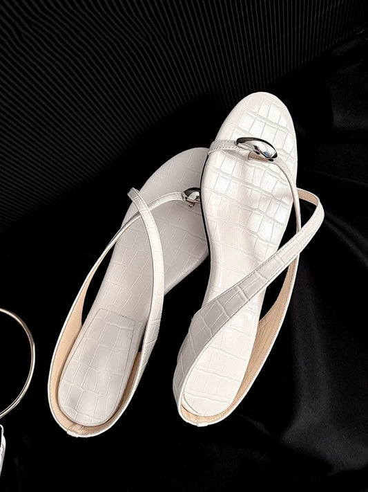 2026 New Genuine Leather Crocodile Pattern Thong Strappy Low-Heel Sandals for Women, Summer Wear, Flip-Toe Kitten Heel Sandals