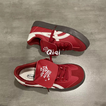 Cream moral training puff shoes for female students, versatile niche casual flat shoes, 2024 spring and summer new women's shoes
