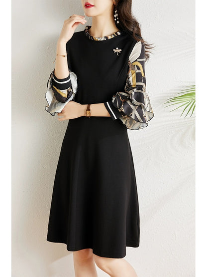 Spring 2024 new Korean style mid-length waist slimming fashionable three-quarter sleeve A-line dress for women