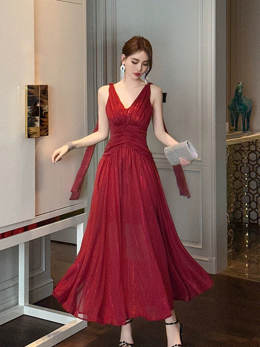 Seaside vacation halter neck suspender dress new summer style waist slimming long sleeveless red dress