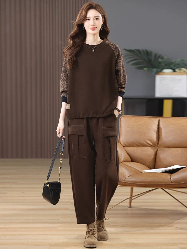 Fashion suit for women 2024 new winter velvet thickened outfit complete set of autumn and winter mother's sweatshirt two-piece set