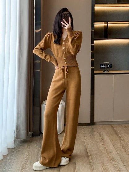 Qingmature Yujie Xiangfeng Knitted Casual Suit Women's Autumn Wear Temperament Fashionable Western Style Sports Wide Leg Pants Two-piece Set