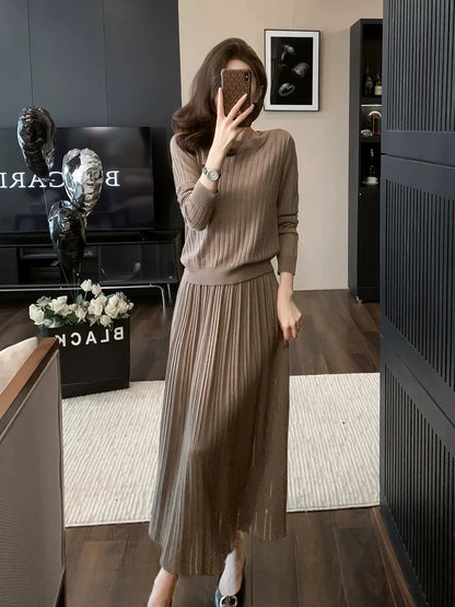 High-end fashionable knitted suit skirt in autumn and winter, slim and fashionable, age-reducing, casual temperament, sweater skirt, two-piece set