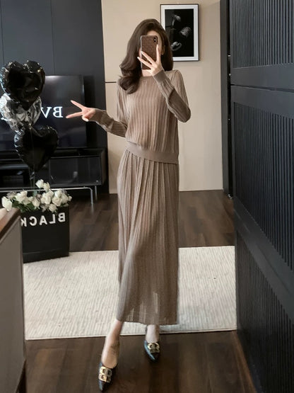 High-end fashionable knitted suit skirt in autumn and winter, slim and fashionable, age-reducing, casual temperament, sweater skirt, two-piece set