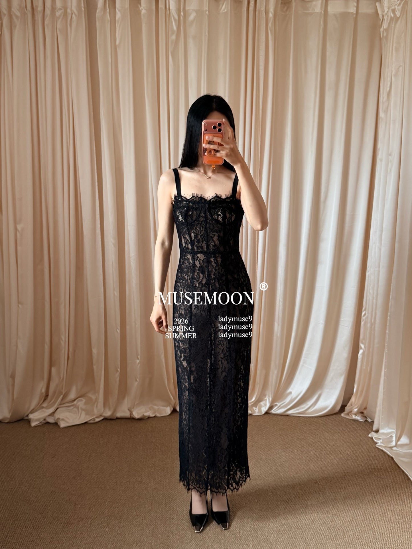 3.17MUSEMOON｜Russian supermodel Helsa wears a sheer, unlined, slightly see-through fishbone lace slip dress.