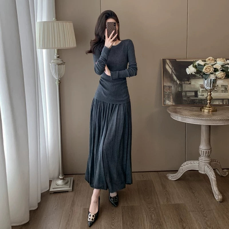 A complete set of early autumn outfits, fashionable and youthful, high-end knitted pleated skirt, casual two-piece suit for women