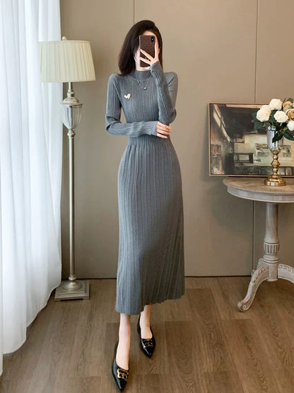 Gray knitted dress for women in autumn and winter, slimming with bottoming sweater, long skirt, high-end, super pretty and elegant skirt